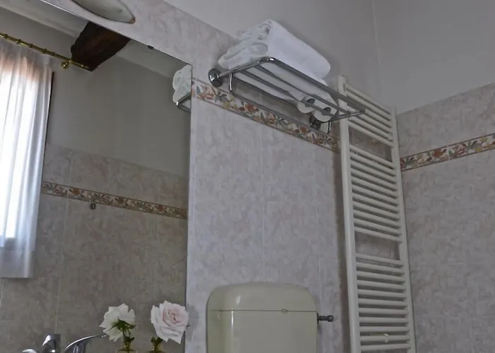 Corte Rossa Couette-café 3*