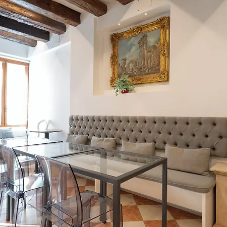 Corte Rossa Bed and Breakfast Βενετία