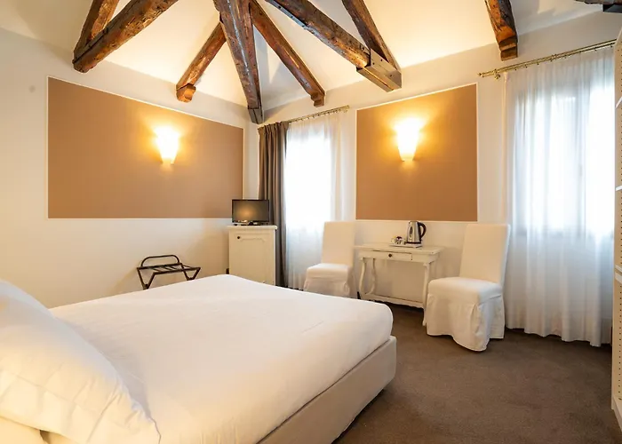 Corte Rossa 3* Veneza