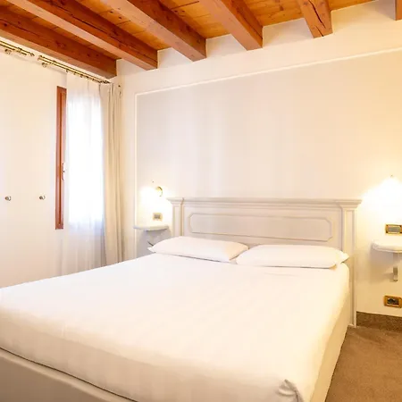 Corte Rossa Venice