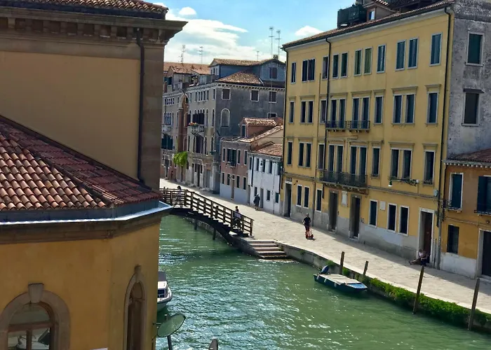 Corte Rossa Couette-café