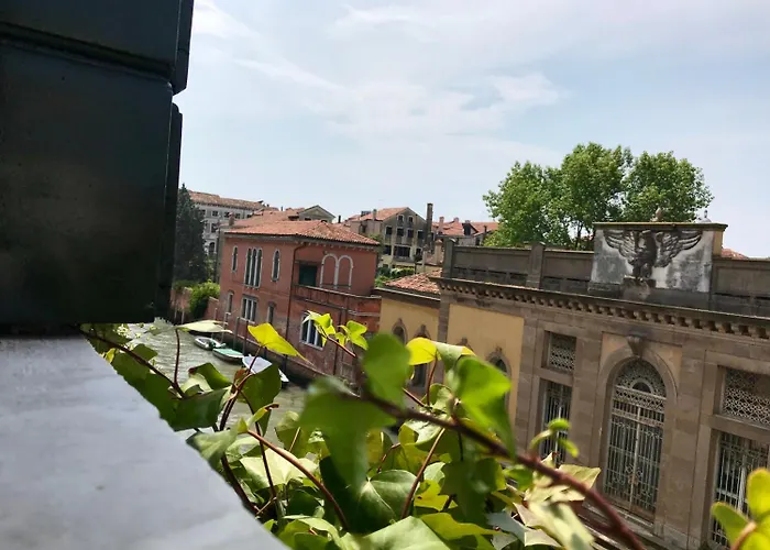 Corte Rossa Couette-café