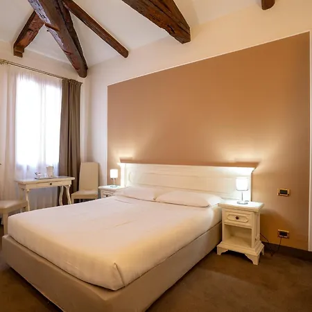 Corte Rossa Couette-café 3*